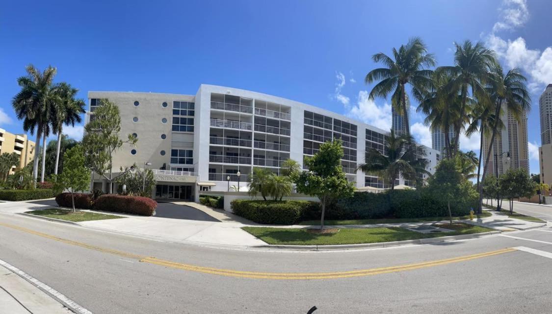 Vila Le Frontenac Sunny Isles Beach Exteriér fotografie